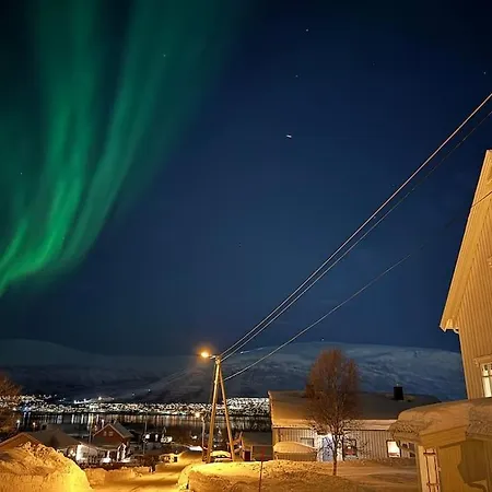 Arctic Retreat - Lovely Surrounded By Spectacular Nature Lejlighed